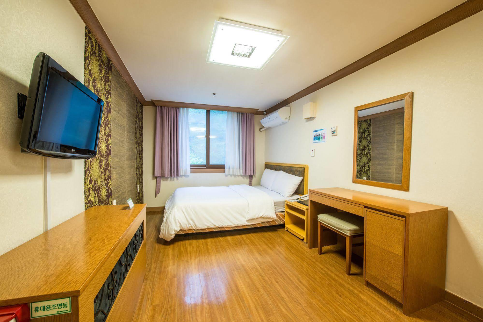 Osaek Greenyard Hotel يانغ يانغ المظهر الخارجي الصورة